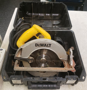 DeWALT DW368K Heavy Duty 7-1/4" Lightweight Circular Saw with Case (cord repair)