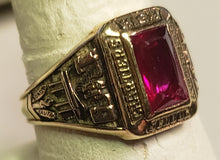 Load image into Gallery viewer, 4.49 dwt 10K gold 1970 Chartiers Houston class ring - 8.75