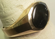 Load image into Gallery viewer, 2.49 dwt 10K gold with oval black onyx gem - size 9-1/2