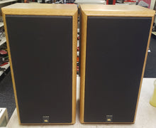 Load image into Gallery viewer, JBL 2600 Bookshelf Speaker Pair