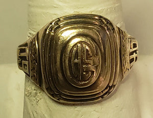 5.07 dwt 10K gold 1946 class ring - size 9.5