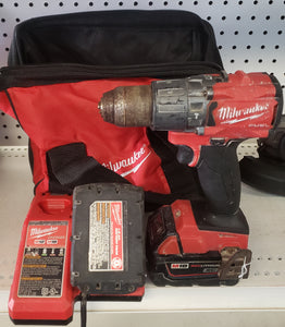 Milwaukee 2804-20 M18 FUEL 18-Volt Lithium-Ion Brushless Cordless 1/2" Hammer Drill / Driver Kit