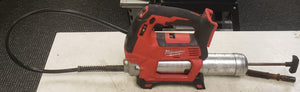 Milwaukee 2646-20 M18 18-Volt Lithium-Ion Cordless 2-Speed Grease Gun Kit (Tool Only)