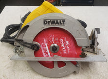 Load image into Gallery viewer, DeWALT DWE575 15A Corded 7-1/4&quot; Lightweight Circular Saw