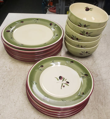 Better Homes and Gardens Olive Villa Dish and Bowl Set