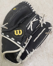 Load image into Gallery viewer, Wilson A440 12-BW 12&quot; Fast Pitch Softball Genuine Leather Glove