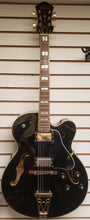 Load image into Gallery viewer, Oscar Schmidt OE40B Semi-Hollow Guitar with Hardshell Case - Black