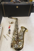 Load image into Gallery viewer, Vintage 1960s Grassi Model 2000 Alto Saxophone with Case