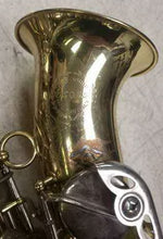 Load image into Gallery viewer, Vintage 1960s Grassi Model 2000 Alto Saxophone with Case