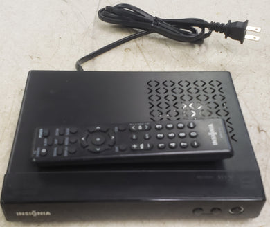 Insignia NS-DXA1 Digital to Analog TV Converter with Remote