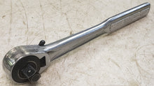 Load image into Gallery viewer, Vintage Craftsman 44985 V-Series 1/2&quot; Drive Ratchet (Patent Pending)