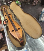 Load image into Gallery viewer, Vintage 4-String Appalachian Mountain Dulcimer with Case