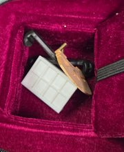 Load image into Gallery viewer, Mendini by Cecilio 4/4 Full Size Violin with Case