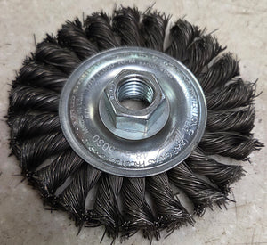 Milwaukee 48-50-5030 4" Carbon-Steel Full-Cable Twist Wire Wheel