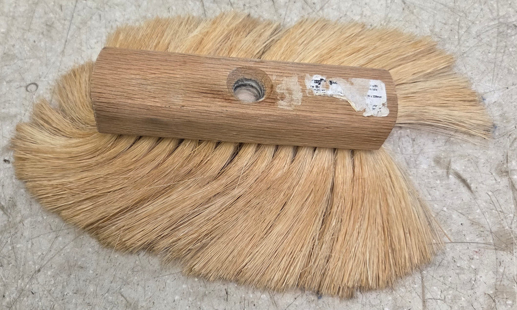 Goldblatt G05260 Single-Crows Foot Texture Brush