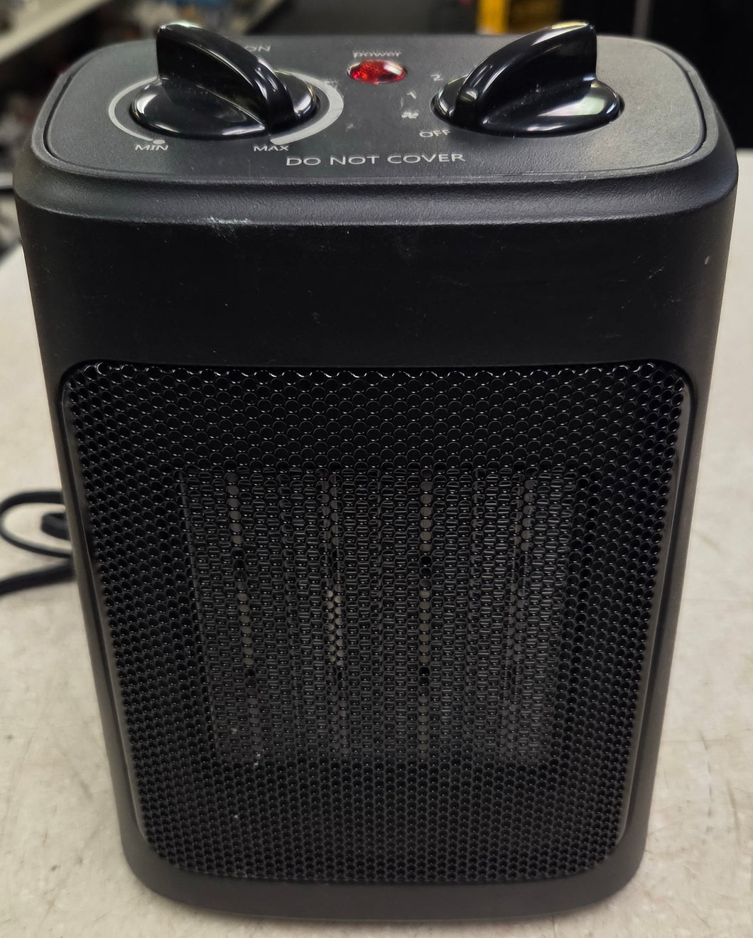 Mainstays WSH10C2ABB 1500W Ceramic Fan-Force Electric Space Heater - Black