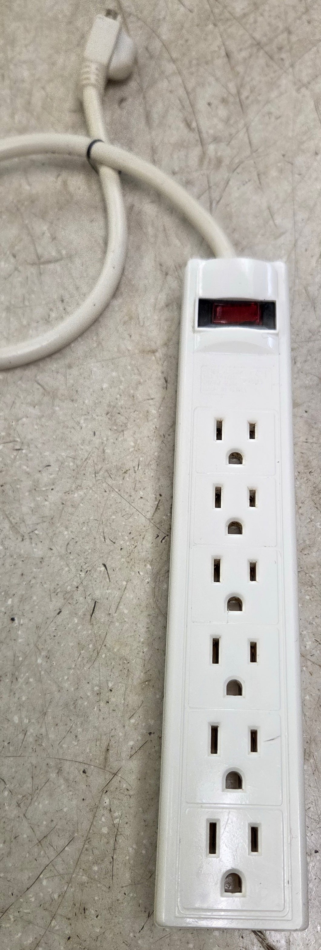 Ikea E1314--NA6W 6-Outlet Power Strip