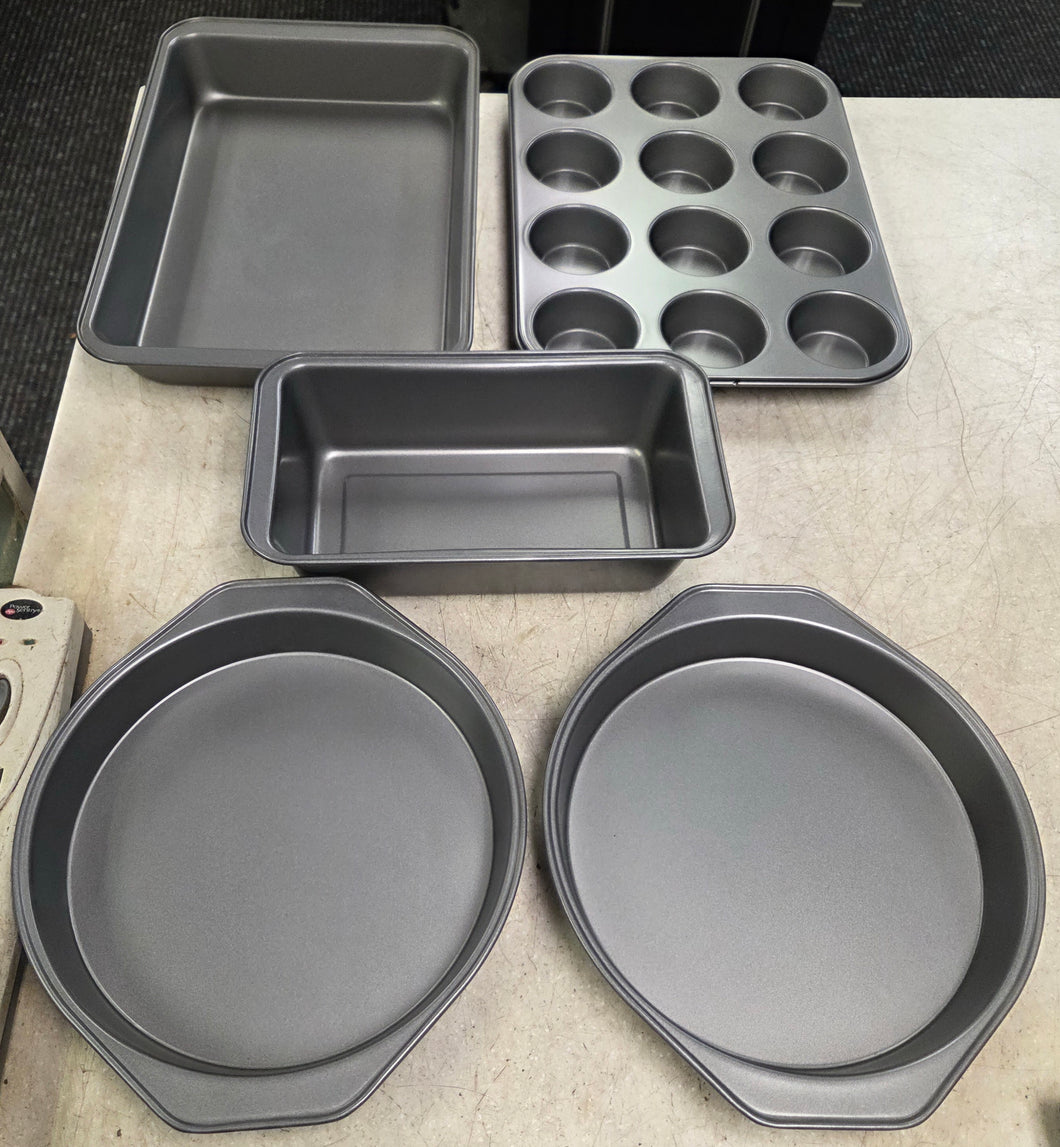 Amazon Basics 5-Piece  Nonstick Oven Bakeware Baking Set