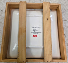 Load image into Gallery viewer, 1996 TableArts Debra Cherniawsky 7-1/2" Plate