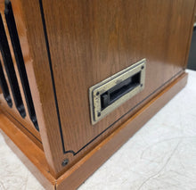 Load image into Gallery viewer, Vintage 1998 Thomas TPC-767 O Museum Series Radio/Cassette,Turntable Stereo