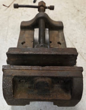 Load image into Gallery viewer, Vintage Palmgren 6" Machine Vise