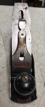 Load image into Gallery viewer, Vintage Stanley Bailey No. 4 Smoothing Plane