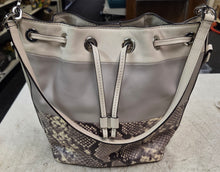 Load image into Gallery viewer, Michael Kors Dottie Leather Bucket Bag - Tan/Brown