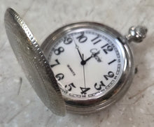Load image into Gallery viewer, Collezio Quarts Pocket Watch