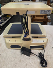 Load image into Gallery viewer, Merlin MRVE-A Enhanced Vision Electronic Magnifier