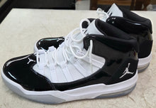 Load image into Gallery viewer, Nike Jordan Max Aura Black/White Men's Mid-Top Basketball Sneakers - size 10.5 (AQ9084-111)