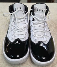 Load image into Gallery viewer, Nike Jordan Max Aura Black/White Men's Mid-Top Basketball Sneakers - size 10.5 (AQ9084-111)