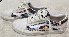 Load image into Gallery viewer, Vans Customs Aloha Old Skool Shoes - size 8.5