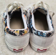 Load image into Gallery viewer, Vans Customs Aloha Old Skool Shoes - size 8.5
