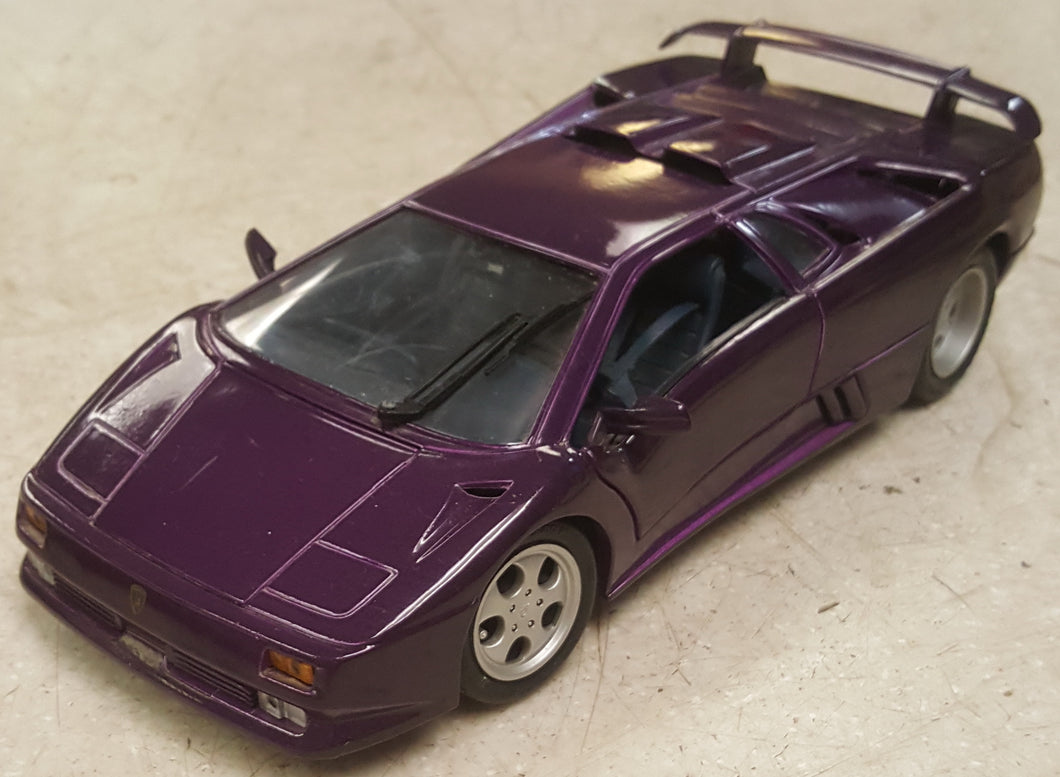 Maisto Lamborghini 1:18 Diecast Car 30th Anniversary Special Edition - Purple