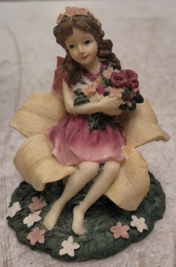 1996 Dezine Ltd The Fairy Collection #5572 Lilly Fairy (damaged)