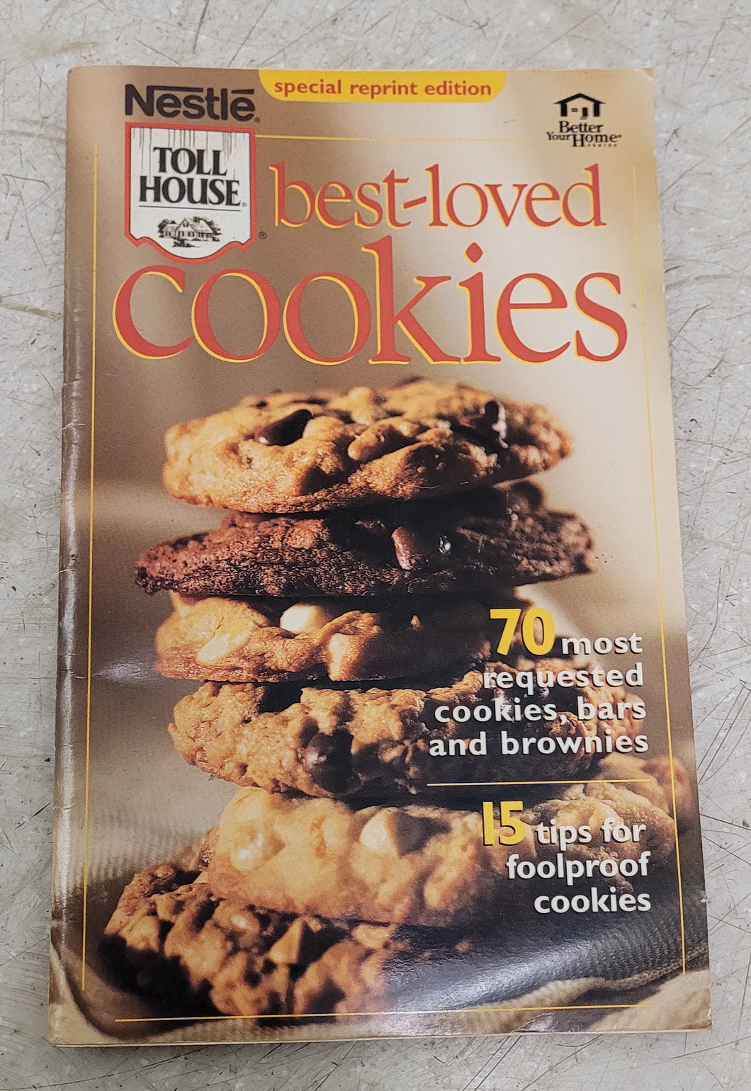 Nestle Tool House Best-Loved Cookies Recip Book