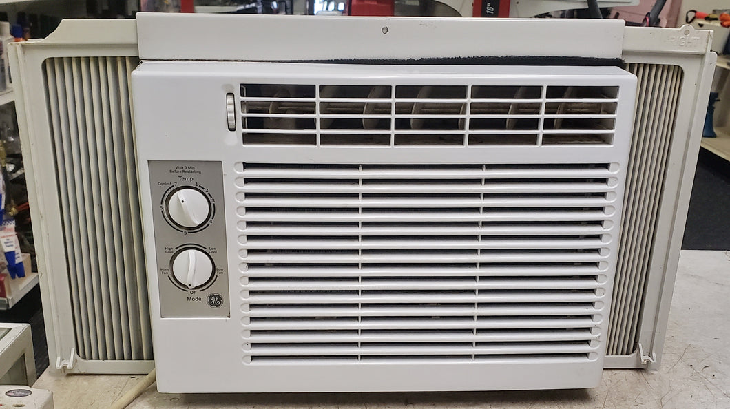 GE AET05LXL1 5,000 BTU Window Air Conditioner