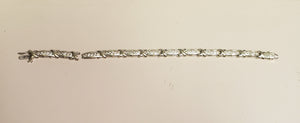 6.82 dwt 10K gold diamond tennis bracelet (broken)