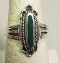 Load image into Gallery viewer, 2.57 dwt .925 sterling silver ring with turquoise - size 7.25