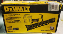 Load image into Gallery viewer, DeWALT DWF83PL Pneumatic 21-Degree Collated Framing Nailer