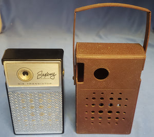 RARE Vintage Saxony Six Transistor AM Radio (READ)